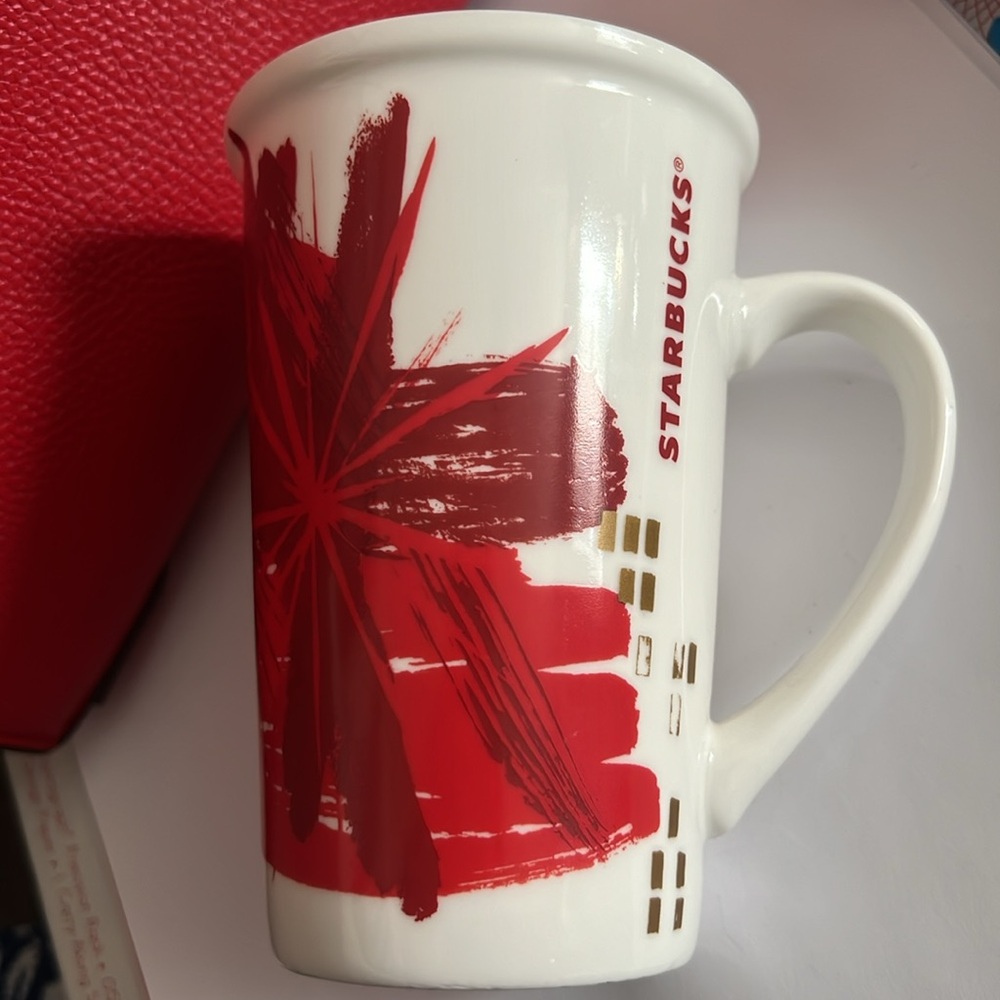 STARBUCKS 2014 RED & GOLD Coffee/Tea Mug